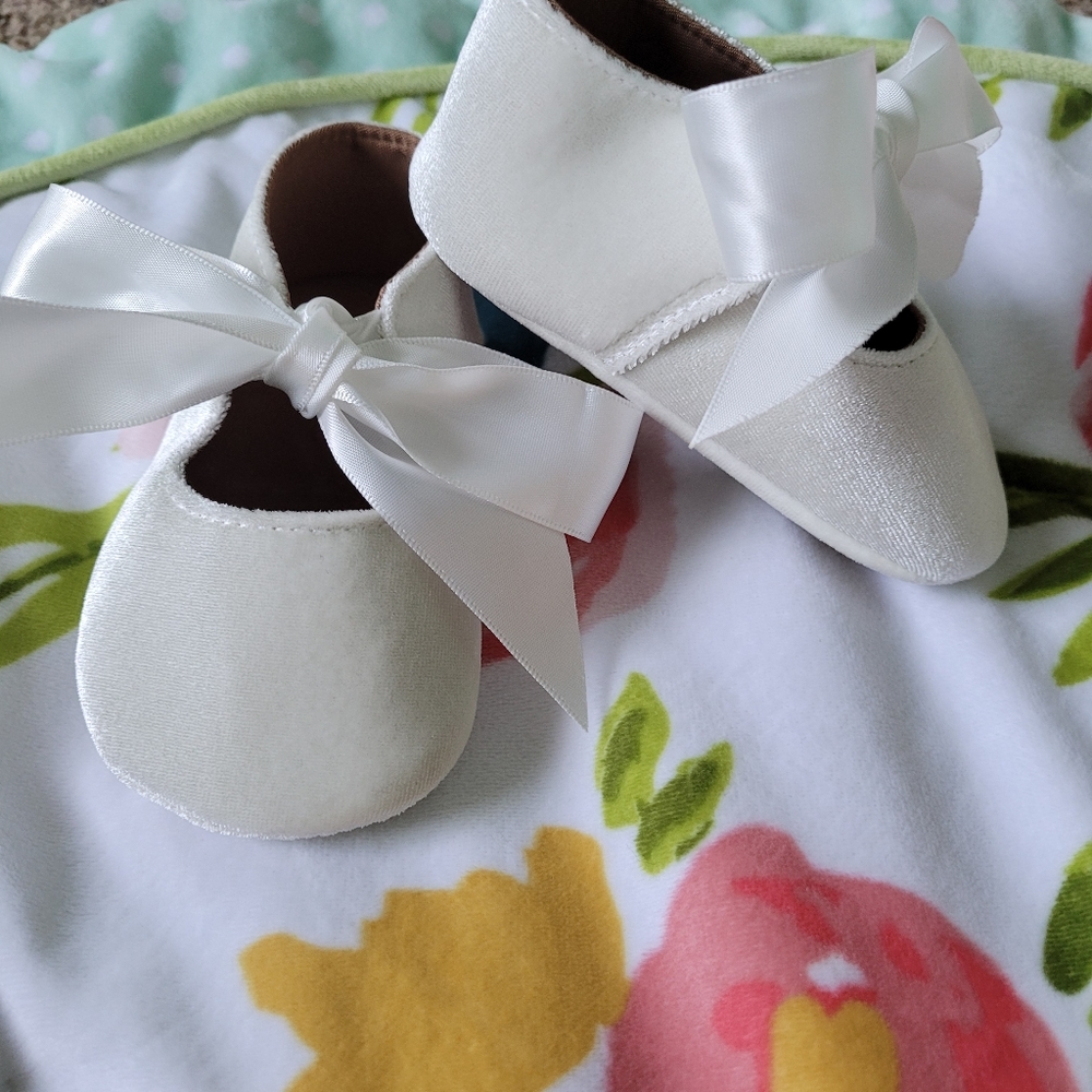 Baby girl prewalker shoes